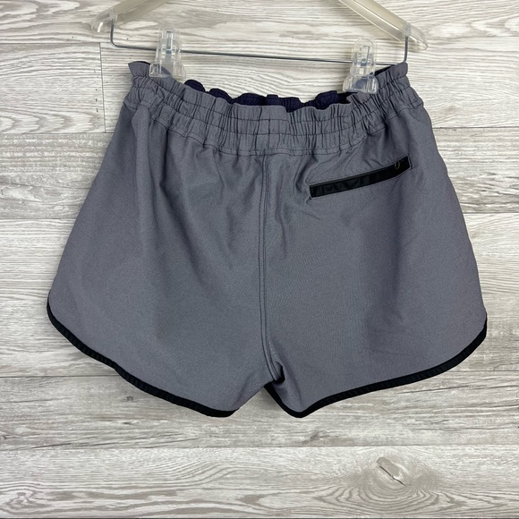 🧧SOLD🧧Lululemon Varsity Shorts Earl Grey Black Active Run Drawstring Pockets - Picture 7 of 9